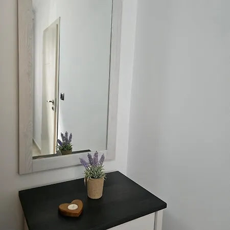 Wanderlust 2 Apartment *