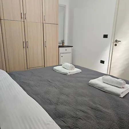 Wanderlust 2 Apartment