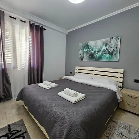 Wanderlust 2 * Tirana